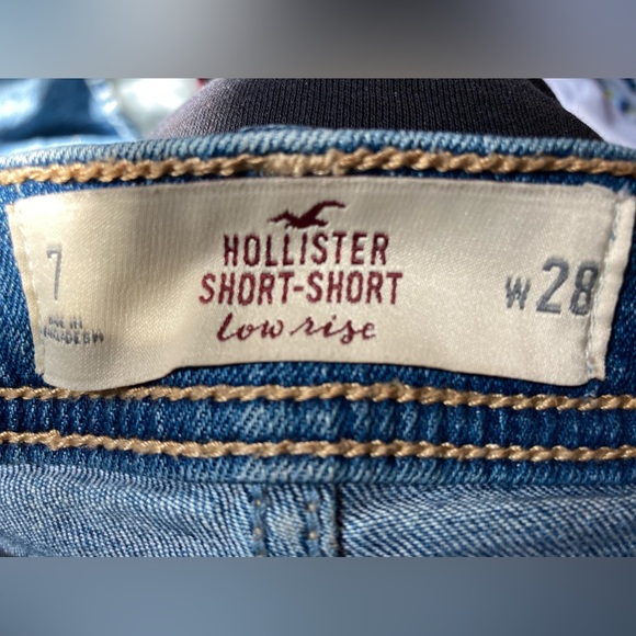 HOLLISTER GIRLS LOW RISE JEANS SHORT SHORTS 💕WAIST 28💕 - Picture 3 of 3